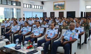 Jam Komandan: Arahan Strategis Danlanud RSA Natuna untuk Personel