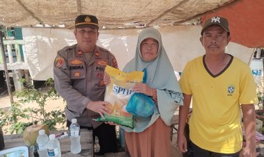 Peduli Sesama, Polsek Sekupang kembali menyalurkan Bansos kepada warga kurang mampu di Pulau Seraya Kecamatan Sekupang