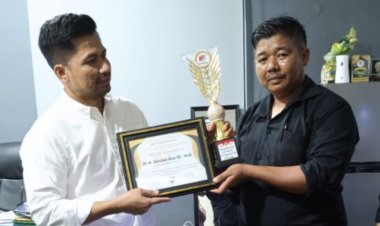 Disperindag Kota Batam Terima Penghargaan dari Ormas DPD Team LIBAS