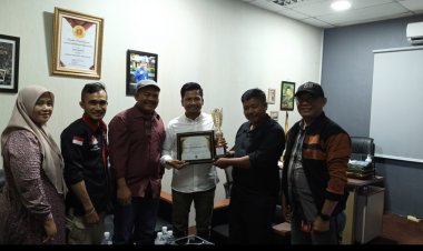 Apresiasi Disperindag Batam Atasi Kelangkaan Gas Elpiji 3 Kilogram, Team LIBAS Berikan Penghargaan