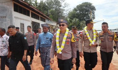 Kapolres Bintan Kunjungi Desa Numbing Dalam kegiatan Jumat Curhat