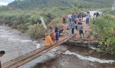 Jembatan Penghubung Ranai ke Desa Pian Tengah Rusak Diterjang Banjir untuk Kedua Kalinya