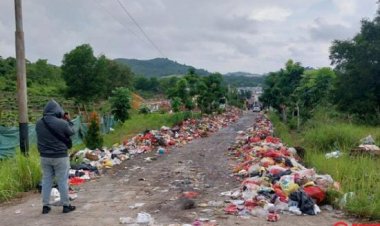 Tumpukan Sampah di Karimun Viral di Medsos, Polres dan Polsek Meral Turun Tangan Atasi Masalah