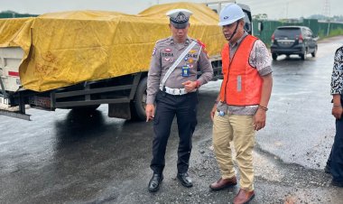 Polresta Barelang Tinjau Kerusakan Jalan di U-Turn Perum Buana Central Park