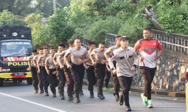 AKP Zulkarnain pimpin Lari Pagi Personil Sat Samapta