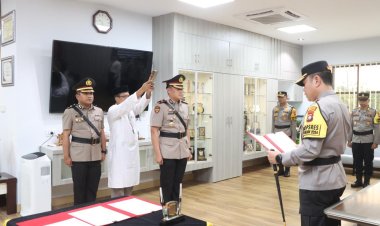 Kapolresta Barelang Pimpin Upacara Serah Terima Jabatan Kapolsek Lubuk Baja