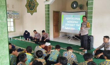 Aipda Tigor Micael Simarmata A.md.Kep Sosialisasikan Bahaya Penyakit TBC