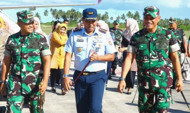 Danlanud dan Ketua PIA AG Cab. 17 D.I Lanud RSA Natuna Sambut Kunjungan Danrem 033/Wira Pratama di Natuna