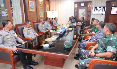 Pangkogabwilhan I dan Pangkoarmada I Bersilaturahmi ke Polda Kepri, Perkuat Sinergitas TNI-Polri Jelang Pilkada 2024