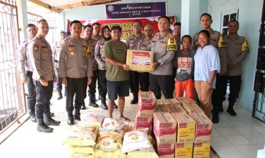 Polresta Barelang Gelar Bakti Sosial dalam Rangka Cooling System Jelang Pilkada 2024 di Kota Batam