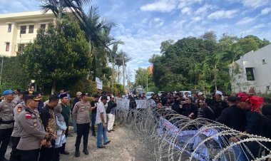 Polda Kepri Pastikan Pengamanan Aksi Unjuk Rasa di Kantor KPU Batam Berjalan Kondusif