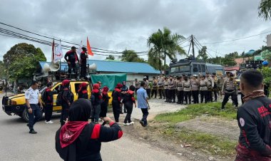 Polresta Barelang Kawal Aksi Unjuk Rasa Koalisi Rakyat Batam Tuntut Kenaikan UMK Tahun 2025