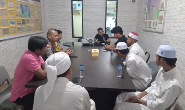Kapolsek Sekupang Sampaikan Himbauan Saat Perdamaian Kasus Pemerasan Yang Dilakukan Remaja