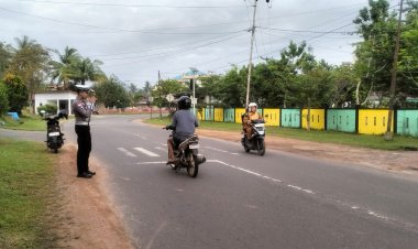 Personel Satlantas Polres Lingga Gelar Strong Point Pagi untuk Wujudkan Kamseltibcarlantas