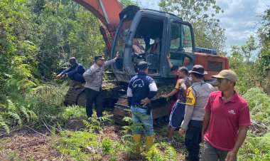 AKP Zainur Bersama Pemerintah Desa Lanjut, Bersihkan 4 Hektare Lahan Persiapan Untuk Penanaman Jagung Secara Serentak Seluruh Indonesia