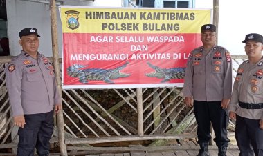 Polsek Bulang Pasang Spanduk Himbauan Kamtibmas Terkait Buaya Lepas Di Pulau Bulan