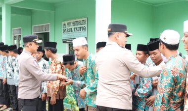 Polres Karimun Gelar Bakti Sosial, Tingkatkan Hubungan Harmonis Polri dengan Masyarakat