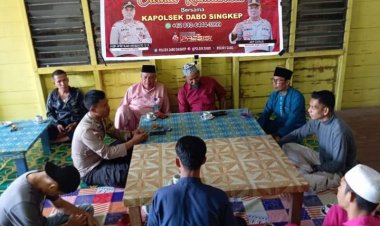 Brigpol Rian Adrian Tampung Keluhan dan Aspirasi Warga di Kegiatan Jumat Curhat