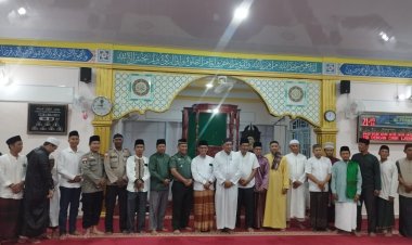 Personel Polsek Tebing Gelar Tarawih Keliling di Masjid Al Furqon