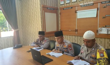 POLRES KARIMUN GELAR ZOOM MEETING TADARUS AL-QUR AN BERJAMAAH DI BULAN RAMADHAN