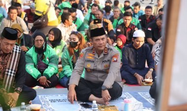 IRJEN POL. ASEP SAFRUDIN GELAR BUKA BERSAMA DENGAN ASOSIASI DRIVER ONLINE DAN MAHASISWA BATAM