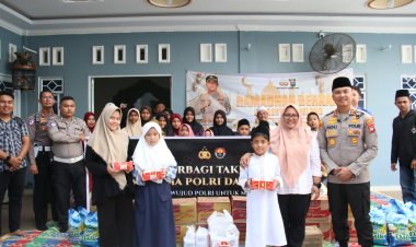Polresta Barelang Gelar Bakti Sosial dan Berbagi Takjil Bersama Media dalam Rangka Bulan Suci Ramadhan 1446 H