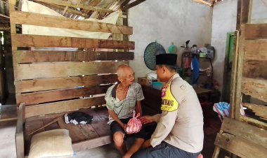 Brigadir Rian Ardian Wujudkan Program Inovatif Satu Polisi Satu Perbuatan Baik dengan Berbagi Makanan Berbuka Puasa