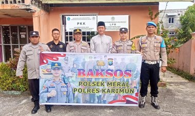 Polsek Meral Gelar Bakti Sosial di Bulan Suci Ramadhan, Bagikan Sembako untuk Warga Kurang Mampu