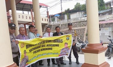POLSEK BENGKONG GELAR MINGGU KASIH KAMTIBMAS DI GEREJA HKBP ESTOMIHI