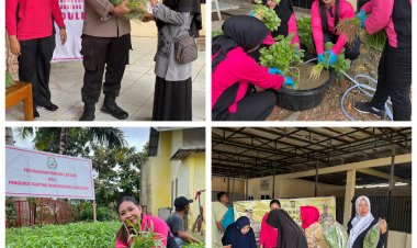 Polsek Sagulung Panen Sayur di Kebun P2L, Sekaligus Gelar Bakti Sosial untuk Kaum Dhuafa