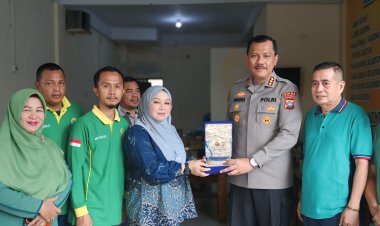 KABID HUMAS POLDA KEPRI  LAKSANAKAN JUMAT CURHAT BERSAMA  PAGUYUBAN SELINGSING