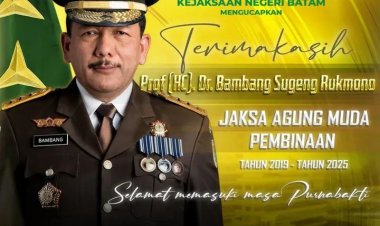 Keluarga Besar Kejaksaan Negeri Batam Sampaikan Ucapan Terima Kasih kepada Prof. (HC) Dr. Bambang Sugeng Rukmono