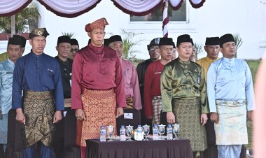 Komandan Lanud RSA Hadiri Upacara Hardiknas 2025 di Natuna