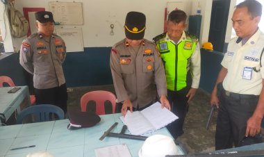 PENGECEKAN KELENGKAPAN SATPAM, SAT BINMAS POLRES KARIMUN TINGKATKAN SINERGITAS KEMITRAAN