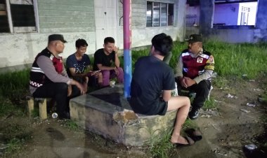 Patroli Dialogis Jaga Kamtibmas, Polsek Meral Sampaikan Pesan Keamanan pada Masyarakat