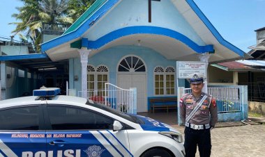 Gelar Patroli dan Sambangi Gereja, Satlantas Polres Lingga Wujudkan Kamseltibcarlantas dan Rasa Aman Beribadah