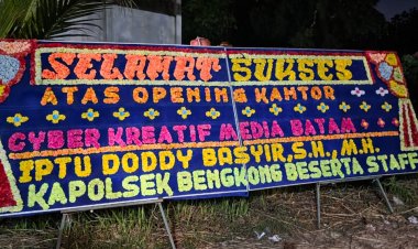 Kapolsek Bengkong dan Staf Sampaikan Ucapan Selamat atas Pembukaan Kantor Cyber Kreatif Media Batam