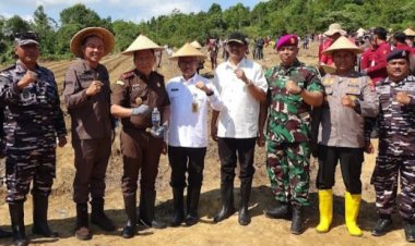 Dukung Ketahanan Pangan, Kejari Batam dan Kejati Kepri Tanam 3 Hektar Jagung Bersama Petani Binaan