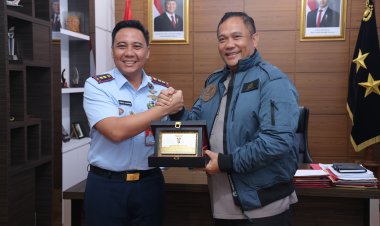 KAPOLDA KEPRI TERIMA KUNJUNGAN SILATURAHMI DANLANUD HANG NADIM BATAM
