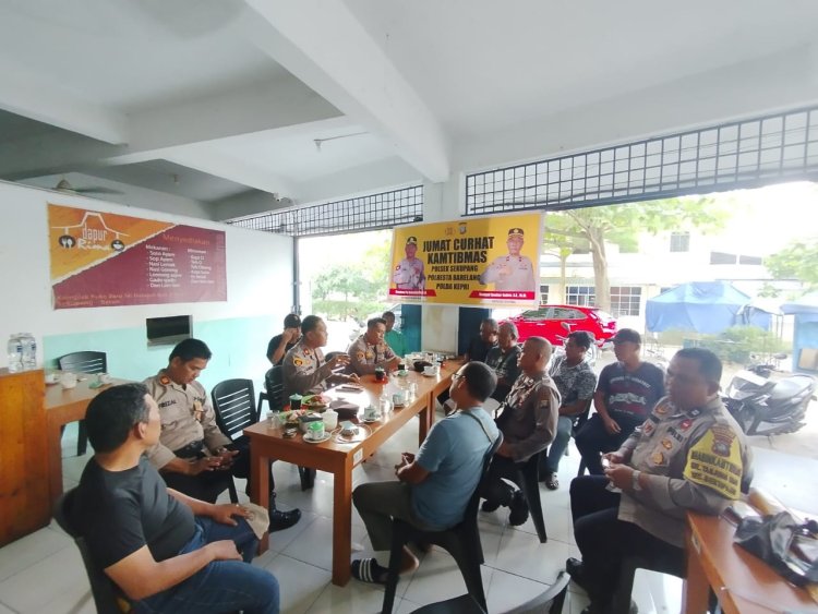 Dekatkan Diri dengan Warga, Polsek Sekupang Gelar Jumat Curhat di Kedai Kopi Pek Liang