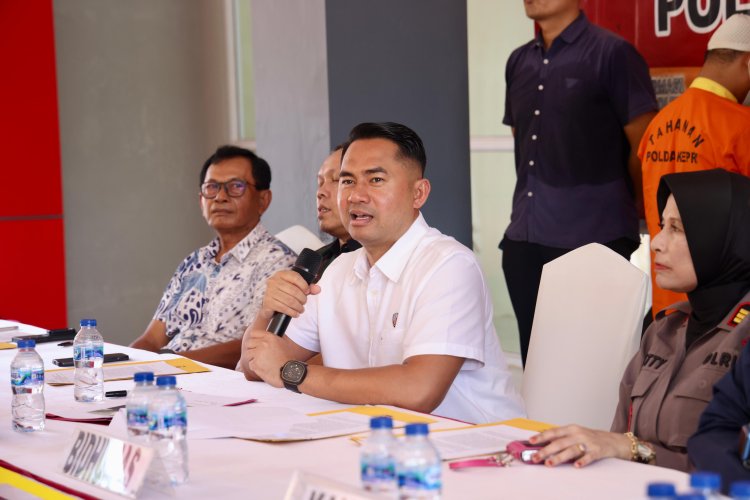 POLDA KEPRI UNGKAP KASUS DUGAAN PENYALAHGUNAAN BBM BERSUBSIDI DI SPBU KABIL, KOTA BATAM