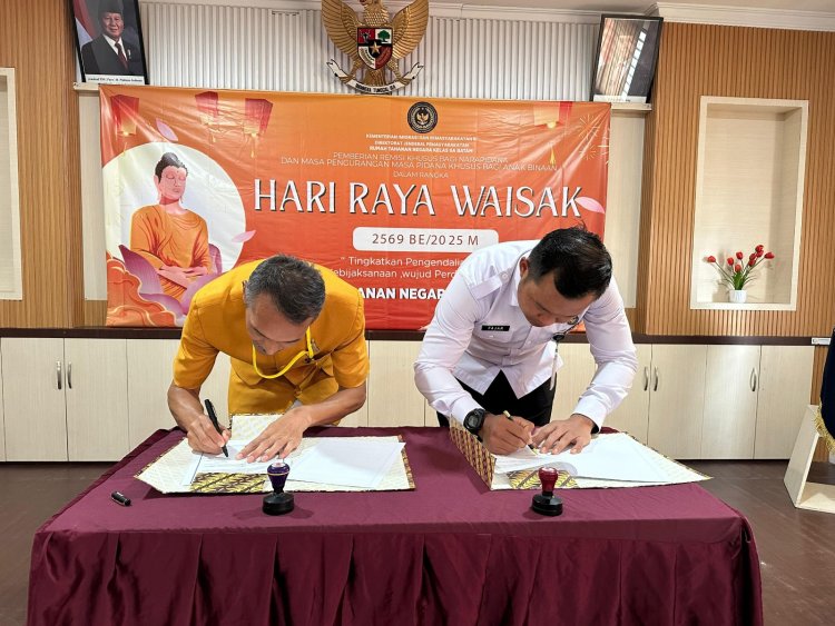 Remisi Khusus Waisak dan Penandatanganan Kerja Sama Warnai Perayaan di Rutan Batam