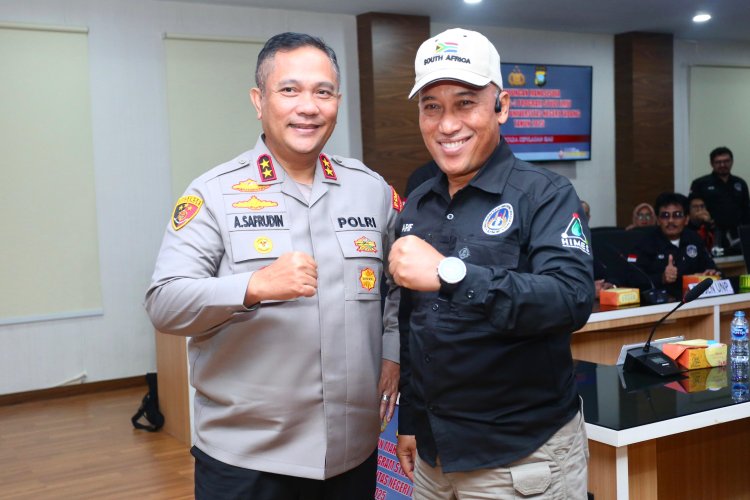IRJEN POL ASEP SAFRUDIN KAPOLDA KEPRI TERIMA KUNJUNGAN MAHASISWA DOKTOR ILMU LINGKUNGAN UNP