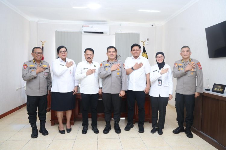 WAKAPOLDA KEPRI TERIMA KUNJUNGAN SILATURAHMI KEMENKO KUMHAM IMIPAS