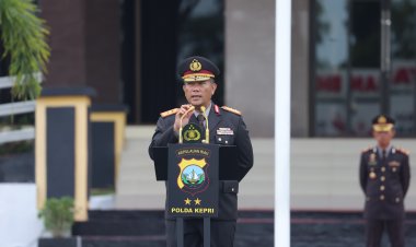 UPACARA PERINGATAN HARI LAHIR PANCASILA 2025, KAPOLDA KEPRI TEKANKAN PENGUATAN IDEOLOGI DAN DISIPLIN PERSONEL