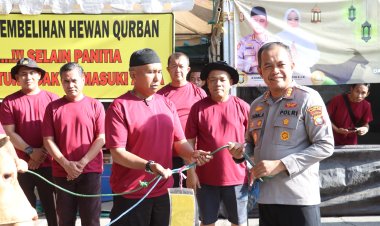 Kapolresta Barelang Hadiri Kegiatan Pemotongan Hewan Qurban di Hari Raya Idul Adha 1446 H