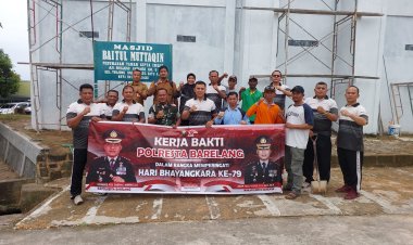 Polsek Batu Aji Bersama Upika Kec. Batu Aji Gelar Kerja Bakti Sambut Hari Bhayangkara Ke-79