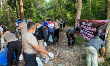 Kolaborasi TNI-Polri & Kecamatan Sekupang, Aksi Bersih Sampah Warnai HUT Bhayangkara ke-79