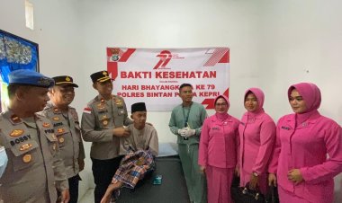 Sunat Massal Bakti Kesehatan Dalam Rangka Hari Bhayangkara 79 Polres Bintan Polda Kepri Di Wilayah Kecamatan Tambelan