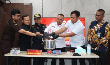 Satresnarkoba Polres Karimun Gagalkan Penyelundupan Narkoba dari Malaysia, Dua Kurir Diamankan